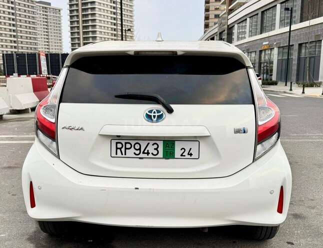 Toyota Aqua 2017, 122,310 km - 1.5 l - Bakı