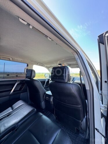 Toyota Land Cruiser Prado 2010, 185,000 km - 2.7 l - Tovuz