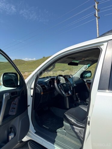 Toyota Land Cruiser Prado 2010, 185,000 km - 2.7 l - Tovuz