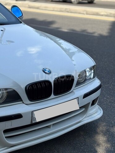 BMW 525 2002, 318,000 km - 2.5 l - Bakı