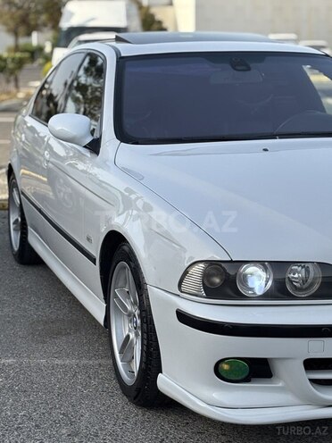 BMW 525 2002, 318,000 km - 2.5 l - Bakı