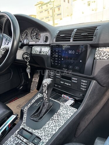 BMW 525 2002, 318,000 km - 2.5 l - Bakı