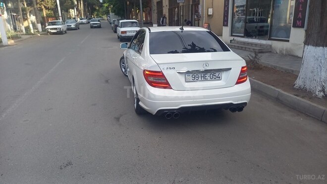 Mercedes C 250 2012, 172,000 km - 1.8 l - Qazax