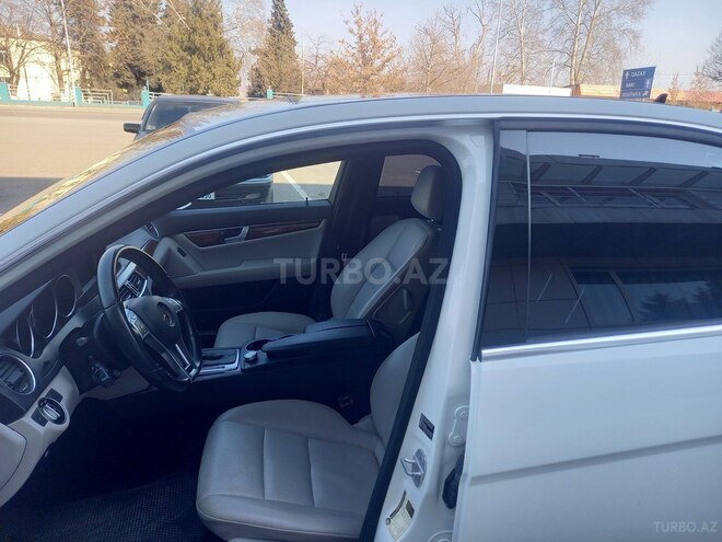 Mercedes C 250 2012, 172,000 km - 1.8 l - Qazax