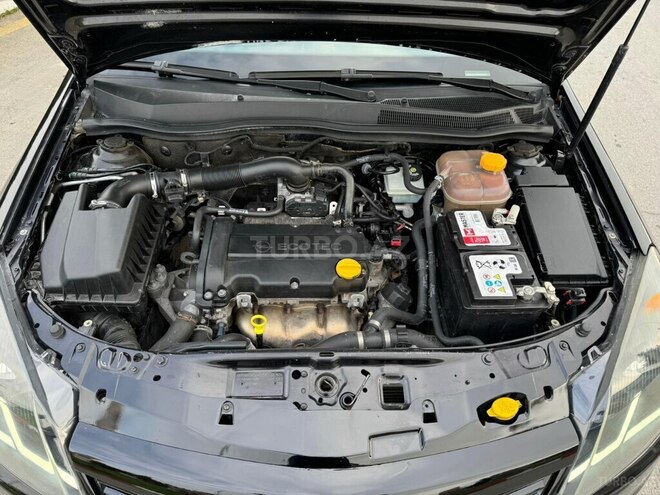 Opel Astra 2005, 234,790 km - 1.4 л - Şəki