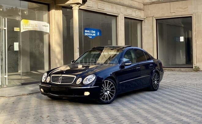 Mercedes E 320 2004, 243,000 km - 3.2 l - Bakı