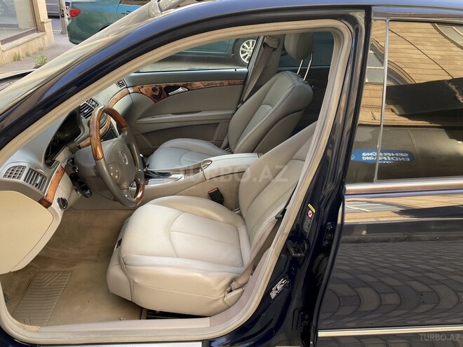 Mercedes E 320 2004, 243,000 km - 3.2 l - Bakı