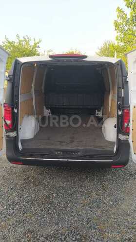 Mercedes Vito 116 2015, 281,000 km - 2.2 l - Neftçala