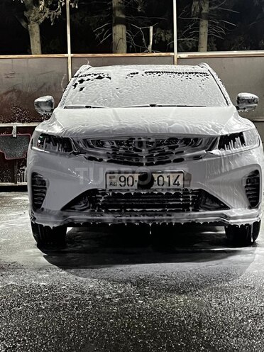 Geely Coolray-3