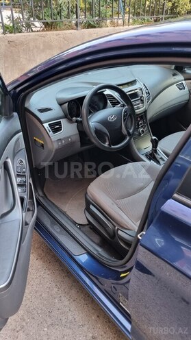 Hyundai Elantra 2015, 283,245 km - 1.8 l - Bakı