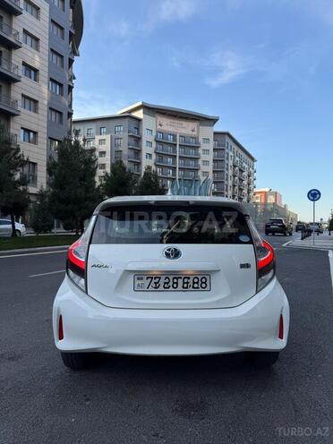 Toyota Aqua 2019, 74,000 km - 1.5 л - Bakı