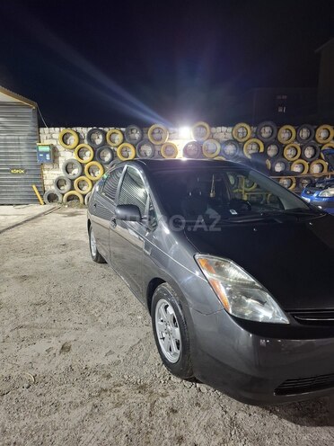 Toyota Prius-2