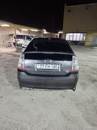 Toyota Prius-8
