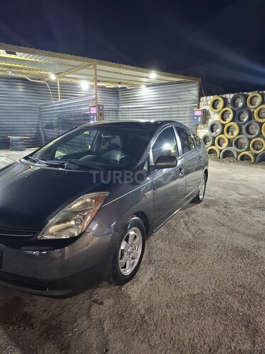 Toyota Prius-3