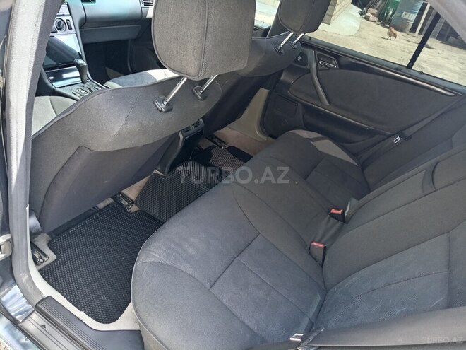 Mercedes E 230 1996, 420,000 km - 2.3 l - Qusar