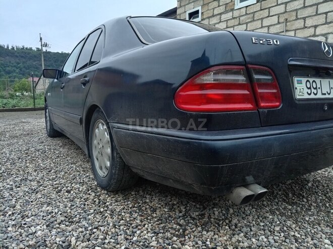 Mercedes E 230 1996, 420,000 km - 2.3 l - Qusar