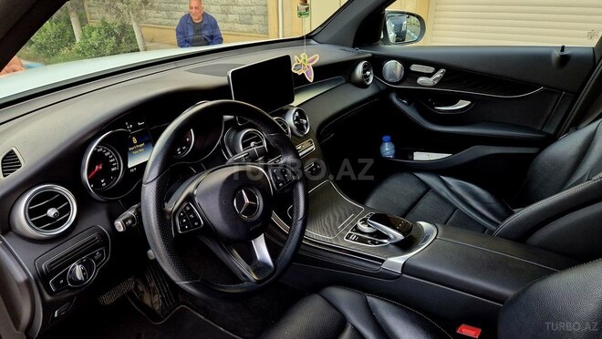 Mercedes GLC 300 4MATIC 2017, 130,000 km - 2.0 l - Bakı