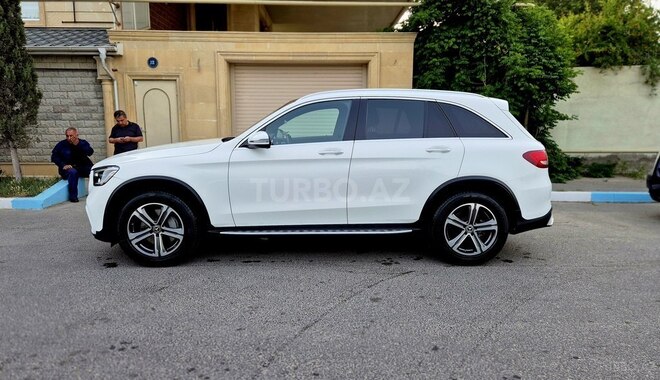 Mercedes GLC 300 4MATIC 2017, 130,000 km - 2.0 l - Bakı