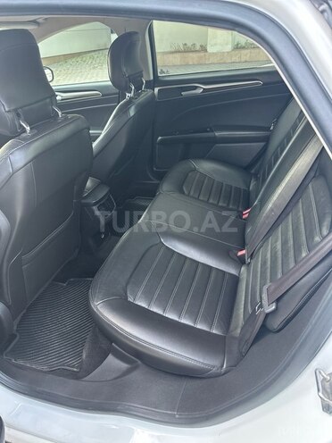 Ford Fusion (North America) 2013, 200,146 km - 1.6 л - Bakı