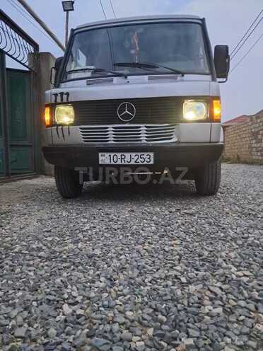 Mercedes 208 D 1990, 50,000 km - 2.3 l - Bakı