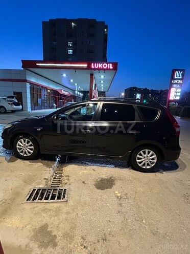 Hyundai i30 2011, 302,000 km - 1.6 l - Bakı