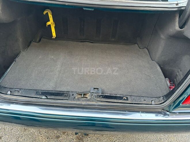 Mercedes E 240 1999, 300,000 km - 2.4 l - Şirvan