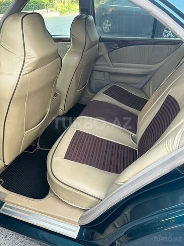 Mercedes E 240 1999, 300,000 km - 2.4 l - Şirvan