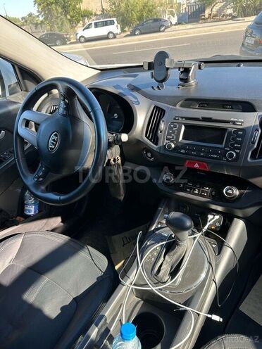 Kia Sportage 2010, 275,000 km - 2.0 л - Bakı
