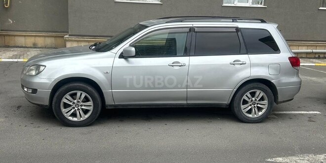 Mitsubishi Airtrek 2001, 305,000 km - 2.0 l - Bakı