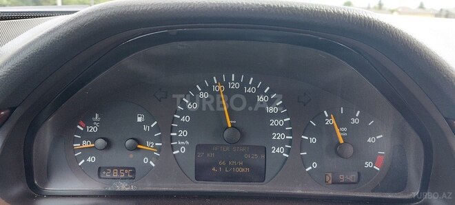 Mercedes E 220 d 2000, 398,500 km - 2.2 l - Bərdə