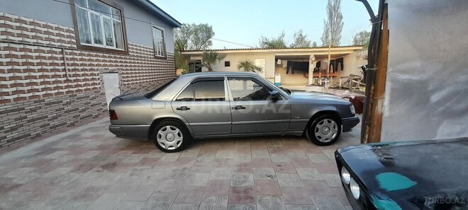Mercedes E 200 1990, 320,000 km - 2.0 l - Lənkəran