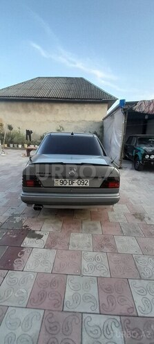 Mercedes E 200 1990, 320,000 km - 2.0 l - Lənkəran