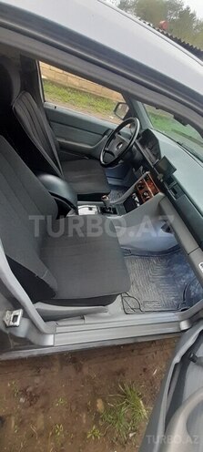 Mercedes E 200 1990, 320,000 km - 2.0 l - Lənkəran