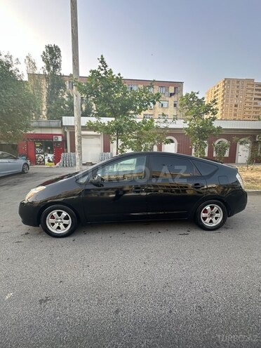 Toyota Prius-3