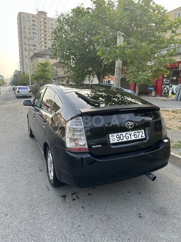 Toyota Prius-5