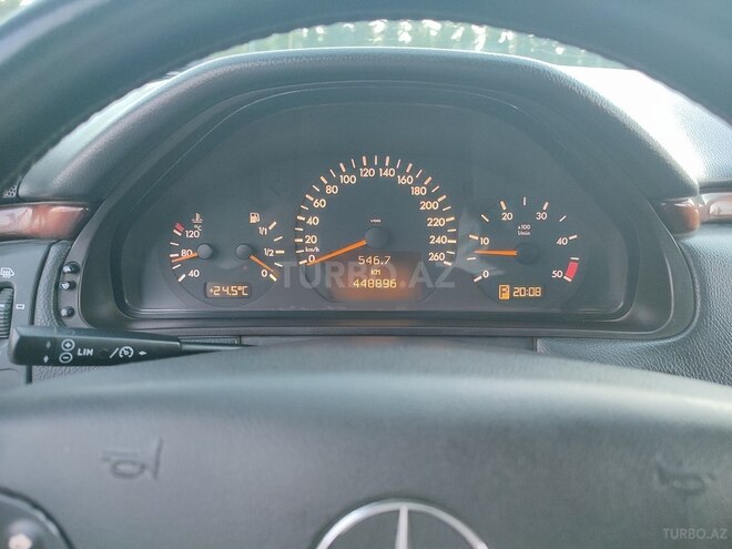 Mercedes E 220 d 2000, 448,896 km - 2.2 л - Salyan
