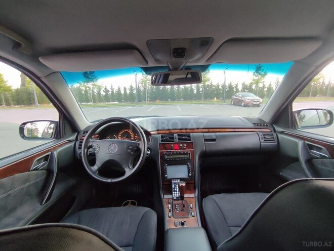 Mercedes E 220 d 2000, 448,896 km - 2.2 л - Salyan