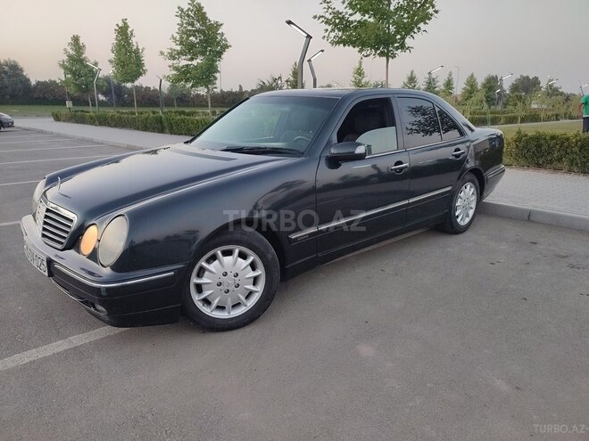 Mercedes E 220 d 2000, 448,896 km - 2.2 л - Salyan