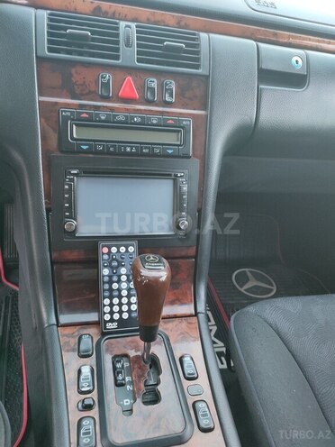 Mercedes E 220 d 2000, 448,896 km - 2.2 л - Salyan