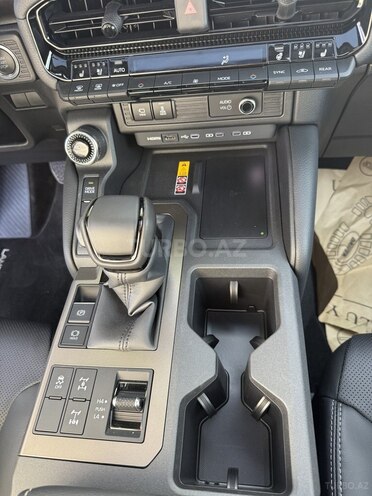 Toyota Land Cruiser Prado-20