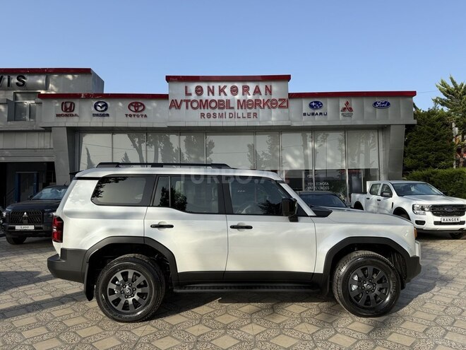Toyota Land Cruiser Prado-5