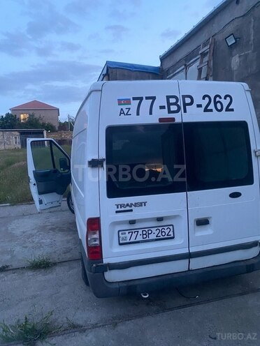 Ford Transit-8