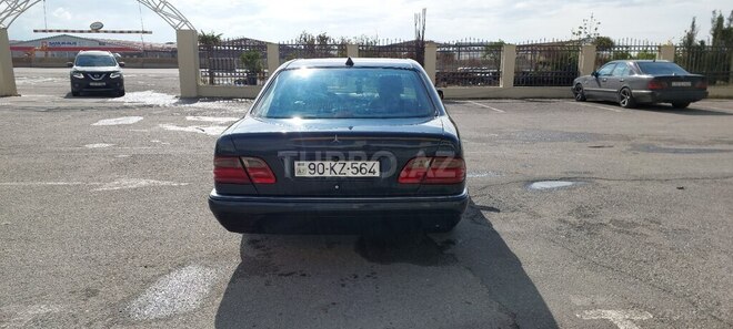 Mercedes E 230 1997, 495,316 km - 2.3 l - Bakı