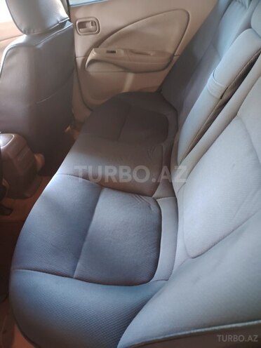 Nissan Sunny 2006, 358,255 km - 1.6 l - Quba