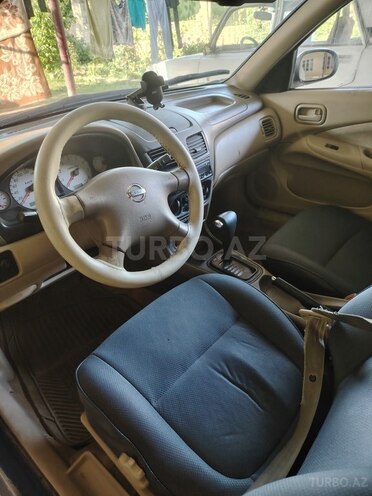 Nissan Sunny 2006, 358,255 km - 1.6 l - Quba
