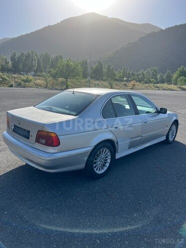 BMW 525 2001, 389,000 km - 2.5 l - Bakı
