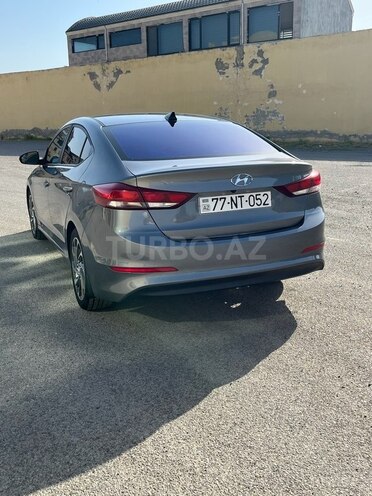 Hyundai Elantra 2018, 168,000 km - 2.0 л - Bakı