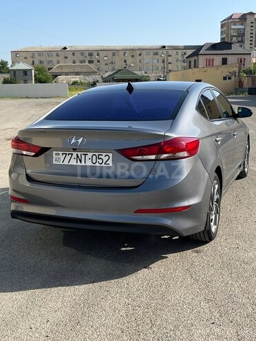 Hyundai Elantra 2018, 168,000 km - 2.0 л - Bakı