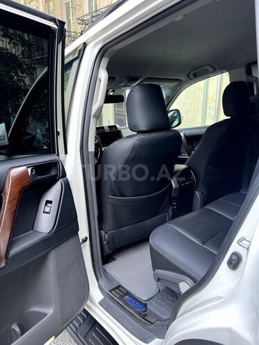 Toyota Land Cruiser Prado 2010, 202,000 km - 2.7 l - Bakı