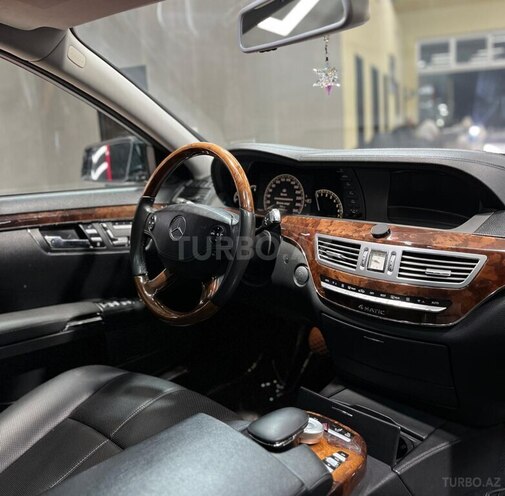 Mercedes S 550 2008, 255,555 km - 5.5 л - Sumqayıt